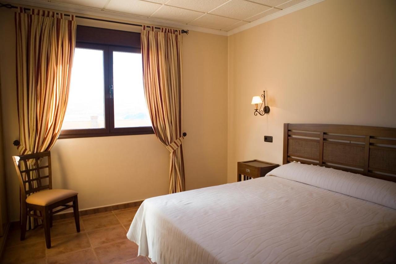 Hotel-Restaurante Cerrillo San Marcos ディエスマ エクステリア 写真