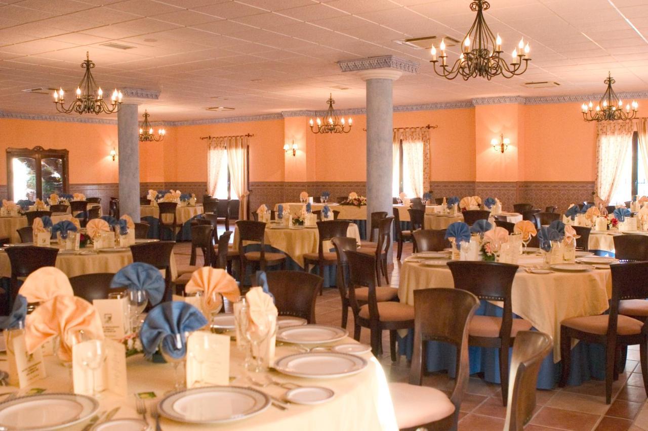Hotel-Restaurante Cerrillo San Marcos ディエスマ エクステリア 写真