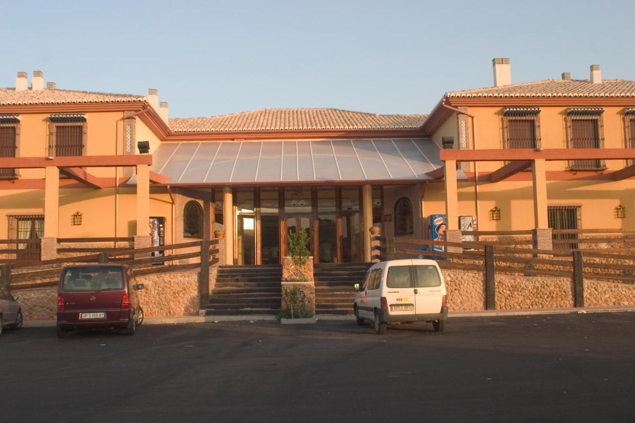 Hotel-Restaurante Cerrillo San Marcos ディエスマ エクステリア 写真